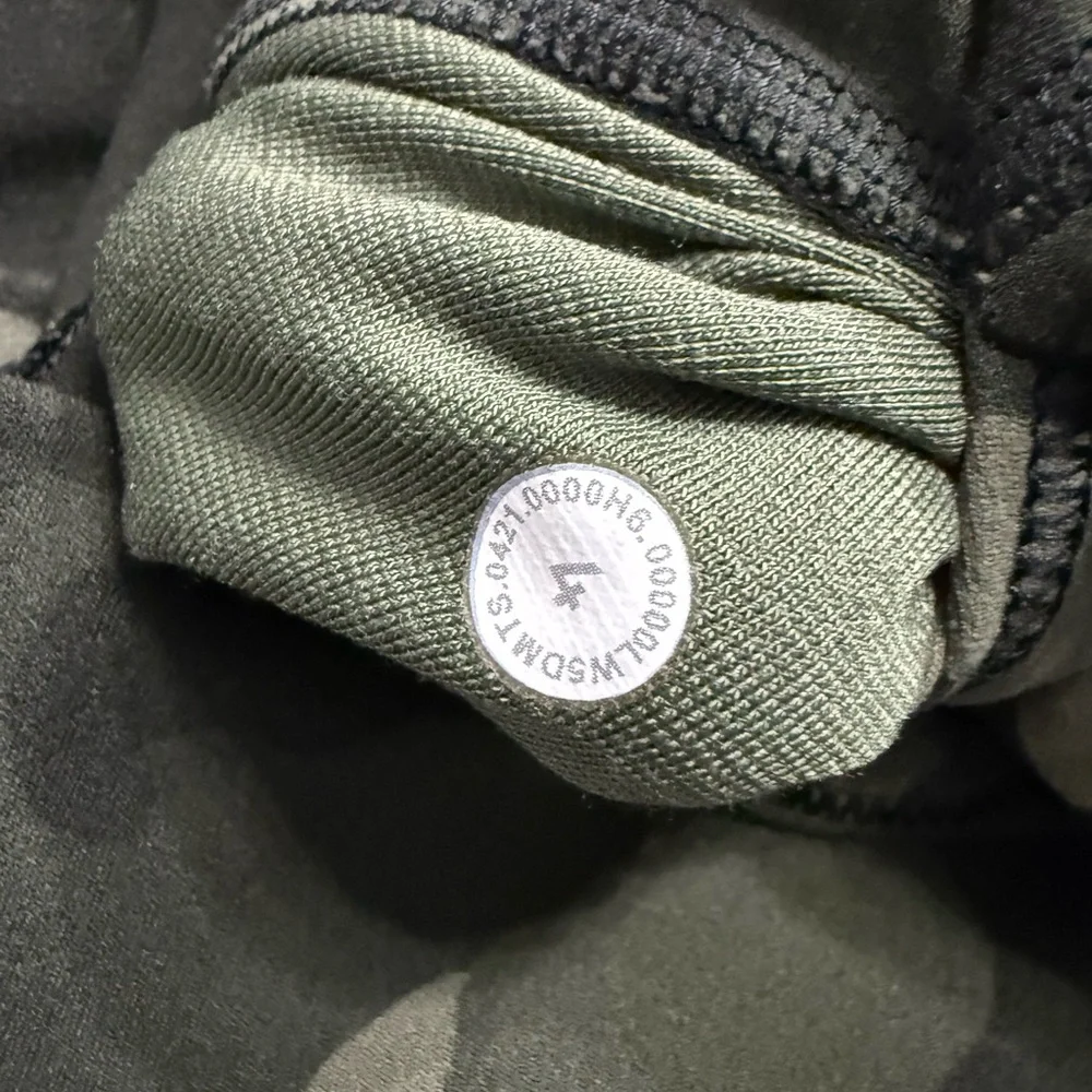 Lululemon Wunder Under High-Rise Camo Leggings Size 4 - Picture 7 of 9